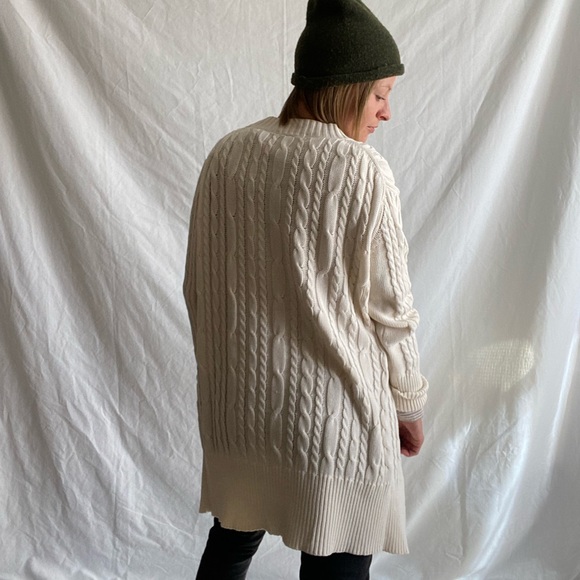 ✖️SOLD✖️ Gap | cable knit cardigan - Picture 4 of 15